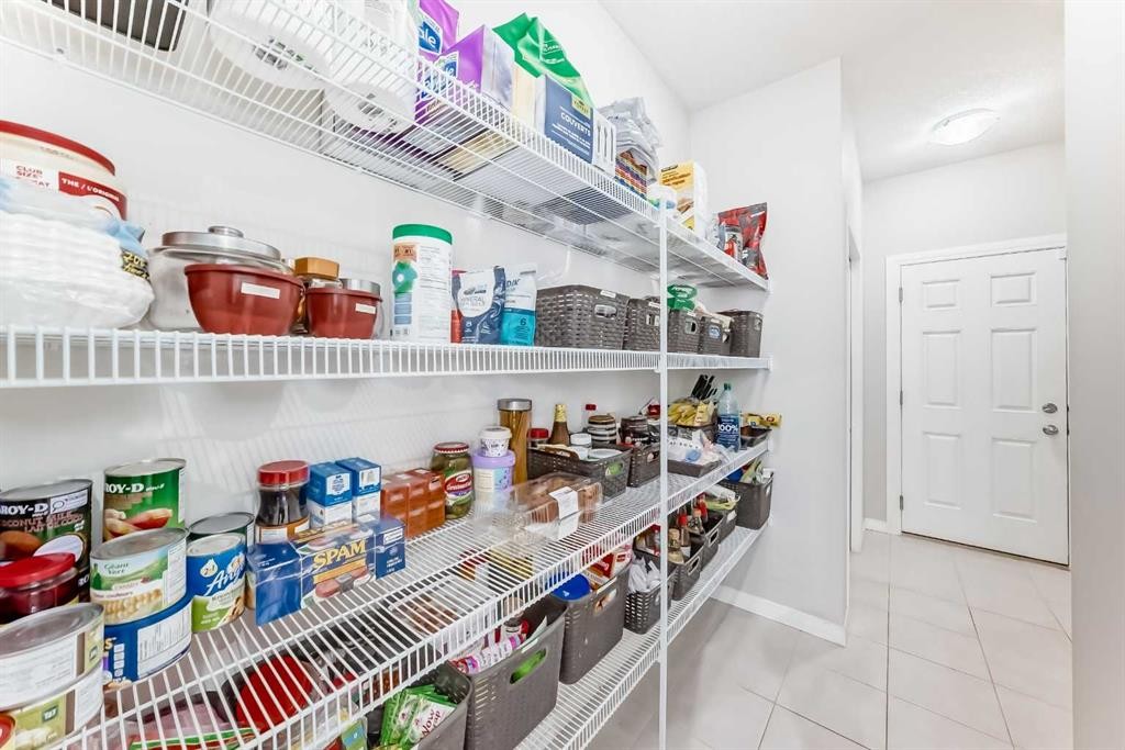 795 New Brighton Drive Se, Calgary, AB - Indoor