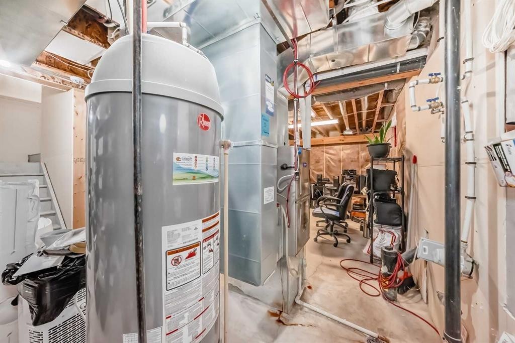 795 New Brighton Drive Se, Calgary, AB - Indoor Photo Showing Basement