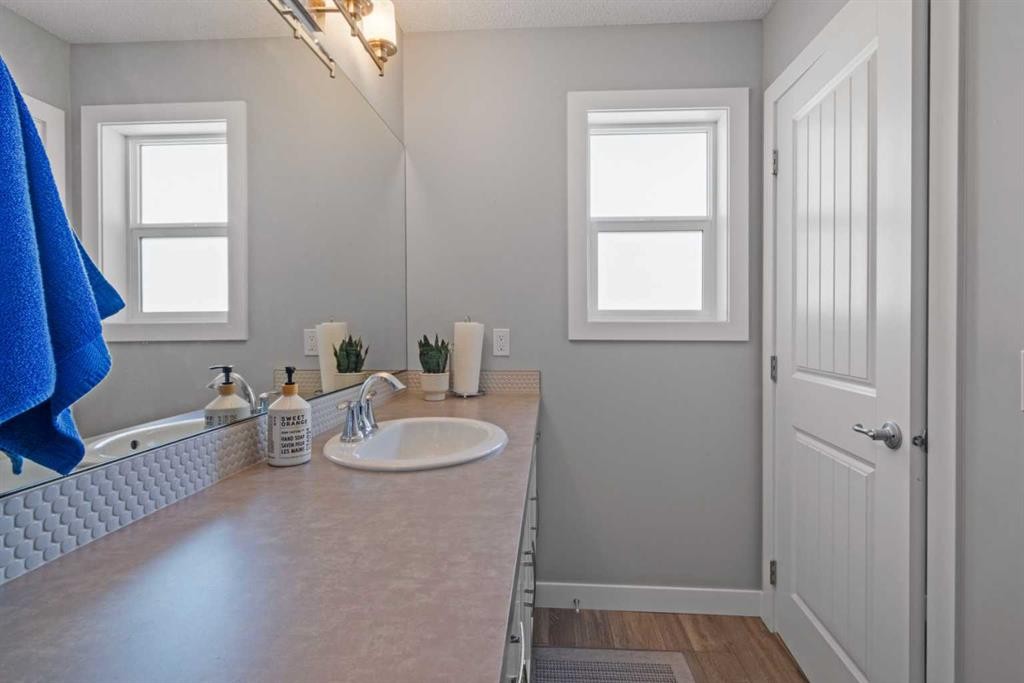 53 Walcrest Gate Se, Calgary, AB