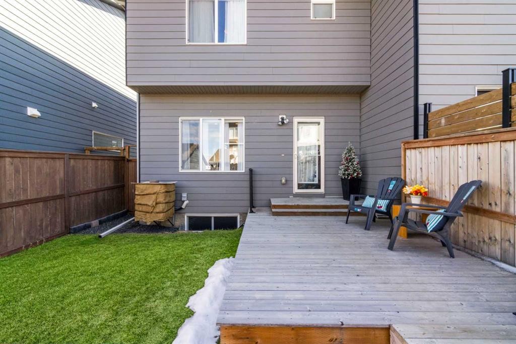 53 Walcrest Gate Se, Calgary, AB