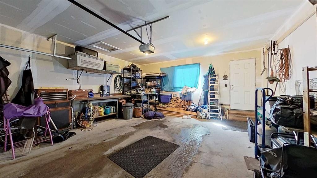 818 Cornerstone Boulevard Ne, Calgary, AB - Indoor Photo Showing Garage