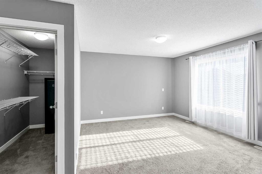 23 Marquis Link Se, Calgary, AB - Indoor Photo Showing Other Room
