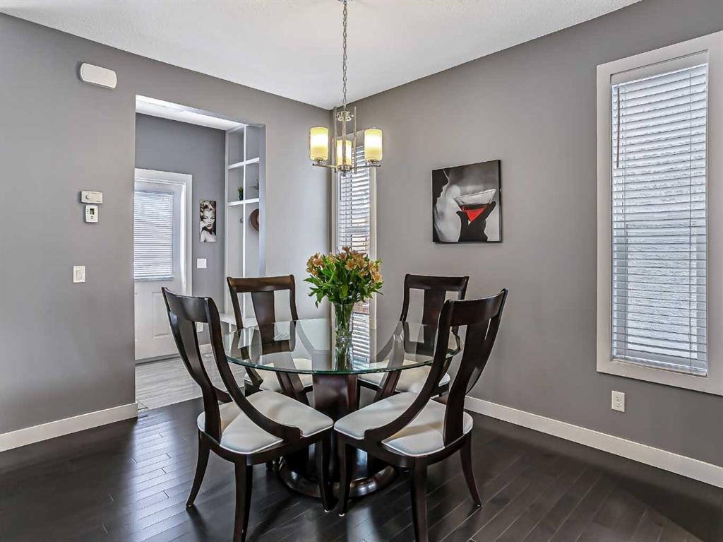 23 Marquis Link Se, Calgary, AB - Indoor Photo Showing Dining Room