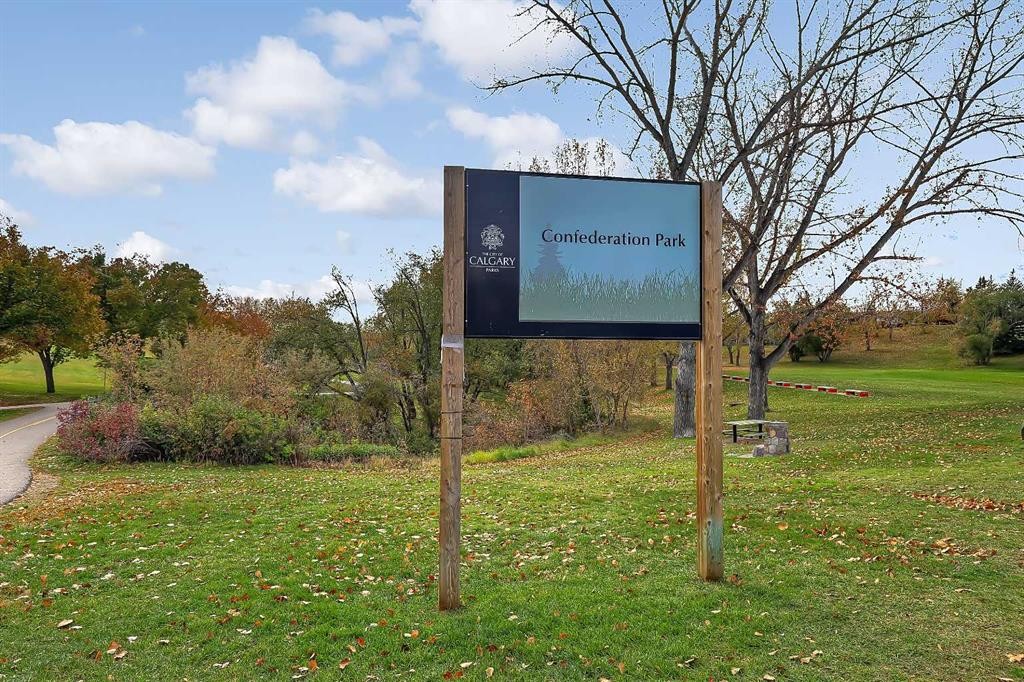 1009 18 Avenue Nw, Calgary, AB - Outdoor With View