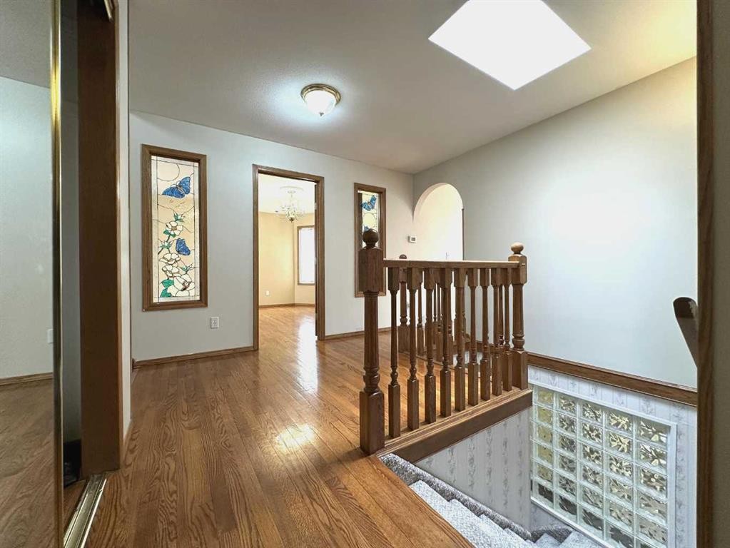59 Edgebrook Circle Nw, Calgary, AB - Indoor Photo Showing Other Room