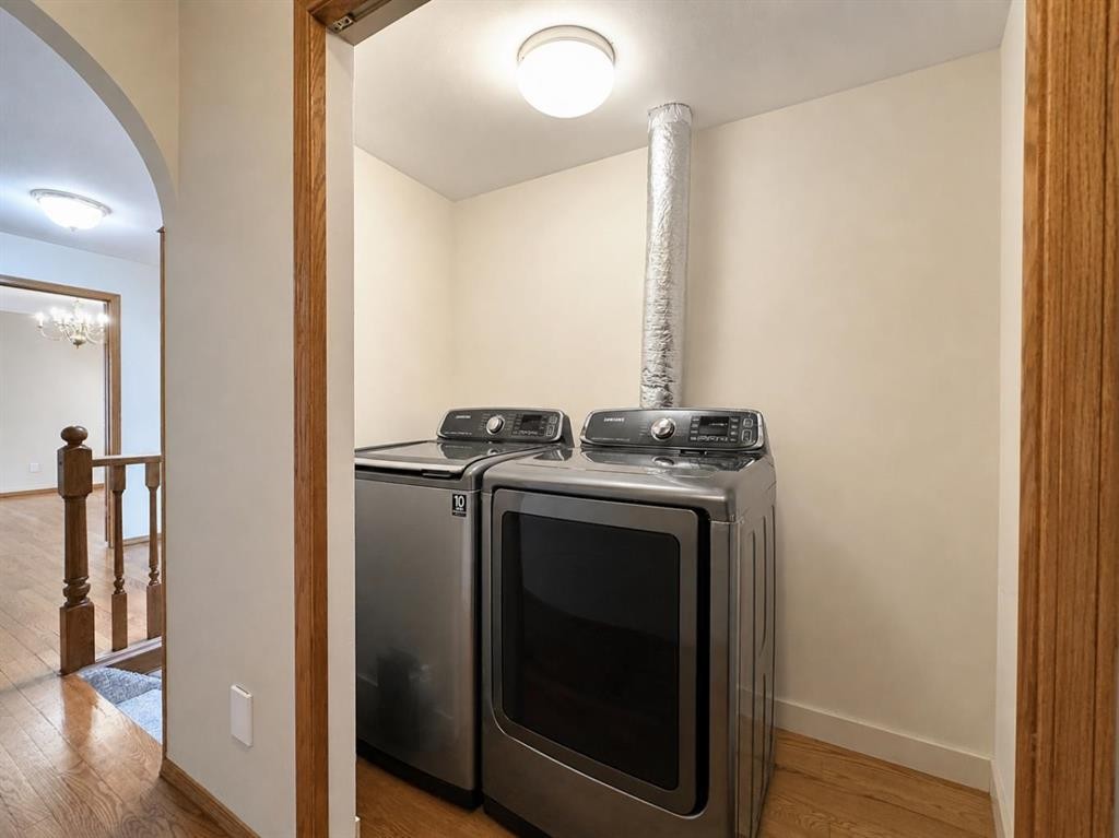 59 Edgebrook Circle Nw, Calgary, AB - Indoor Photo Showing Laundry Room