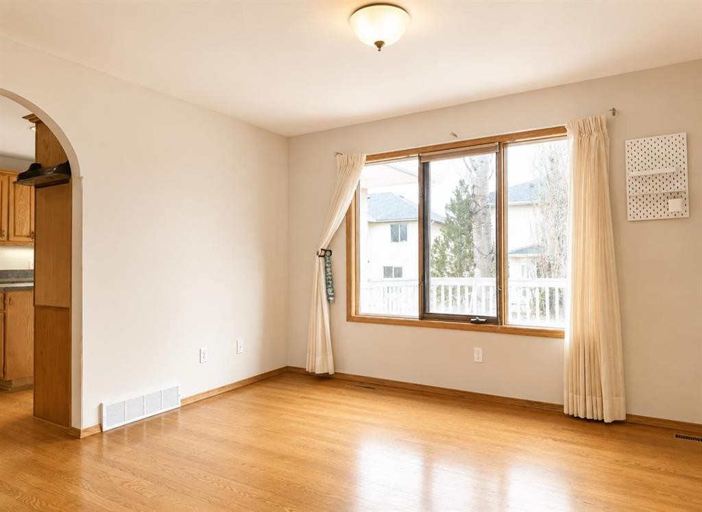 59 Edgebrook Circle Nw, Calgary, AB - Indoor Photo Showing Other Room