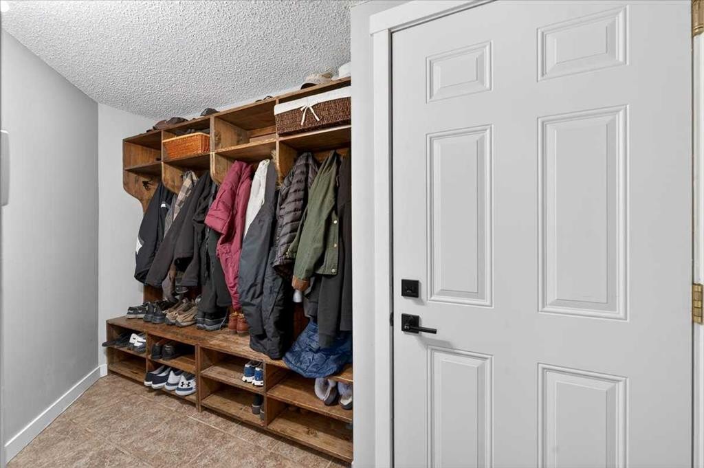 127 Hidden Ranch Terrace Nw, Calgary, AB - Indoor