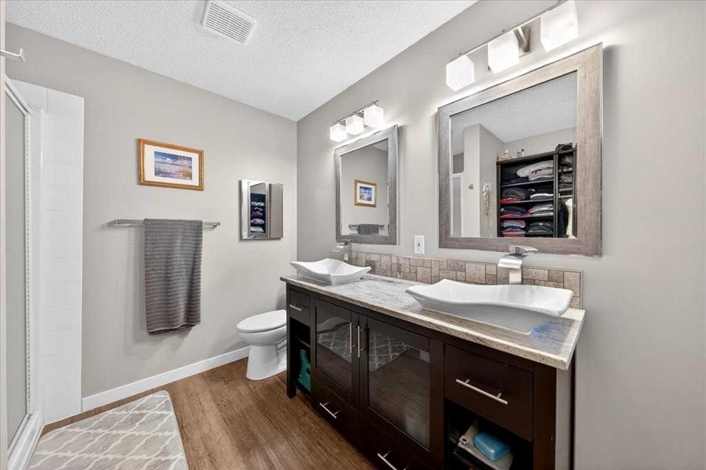 127 Hidden Ranch Terrace Nw, Calgary, AB - Indoor Photo Showing Bathroom