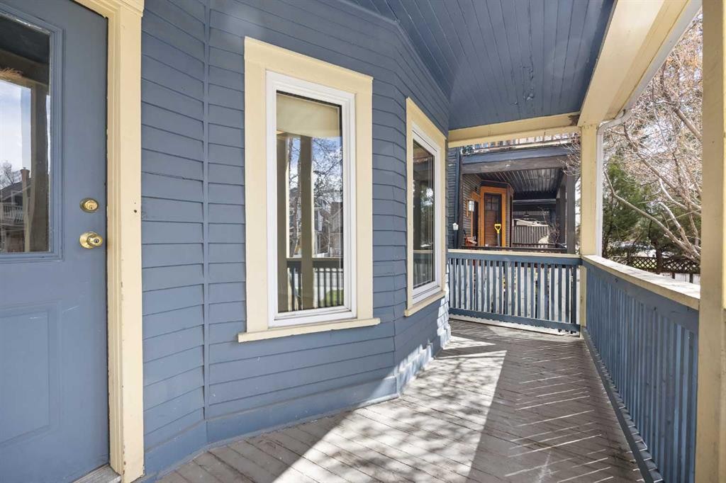 528 21 Avenue Sw, Calgary, AB - Outdoor With Deck Patio Veranda With Exterior
