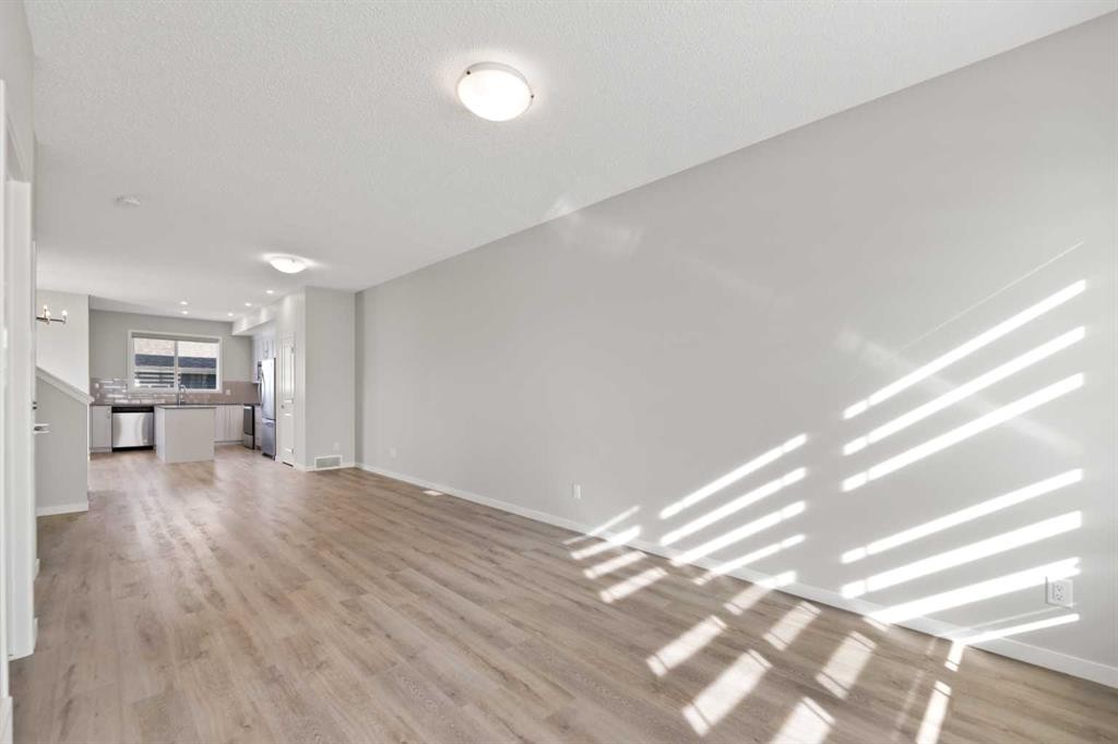 281 Creekside Boulevard Sw, Calgary, AB - Indoor