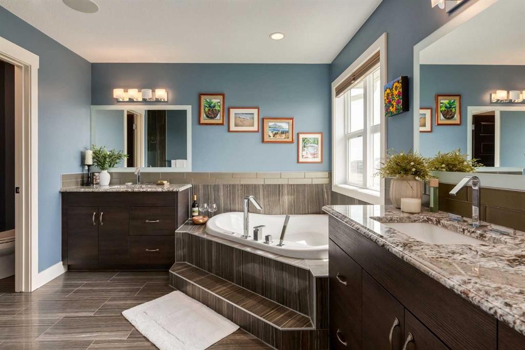 308 Rainbow Falls Way, Chestermere, AB - Indoor Photo Showing Bathroom