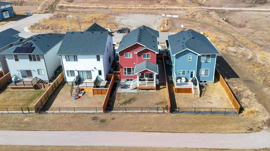 261 Wildrose Drive, Strathmore, AB - Outdoor