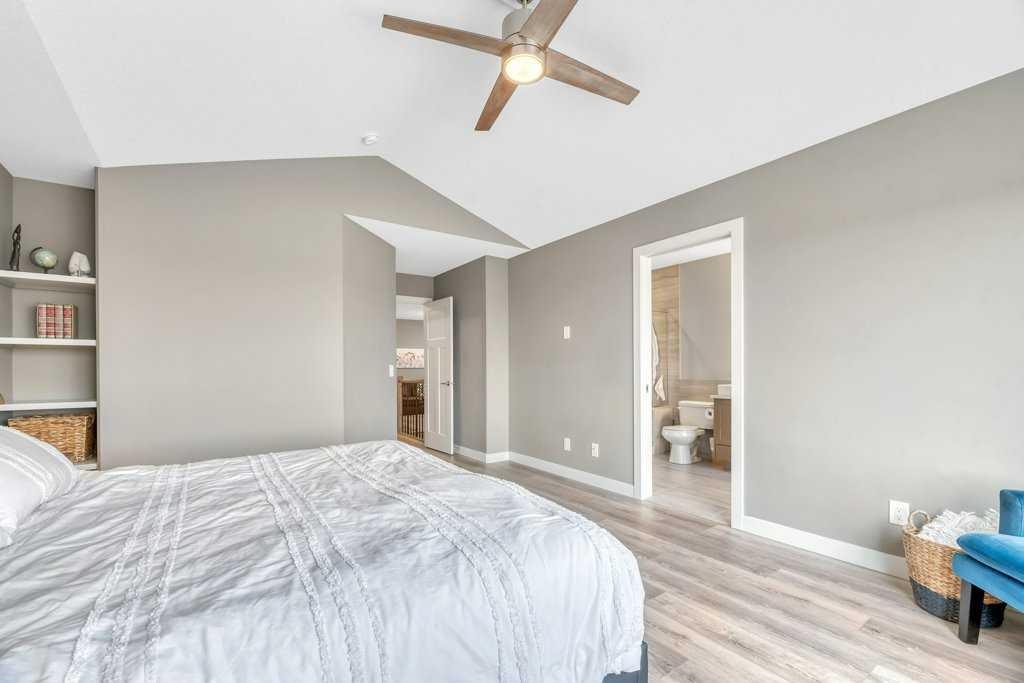 261 Wildrose Drive, Strathmore, AB - Indoor Photo Showing Bedroom