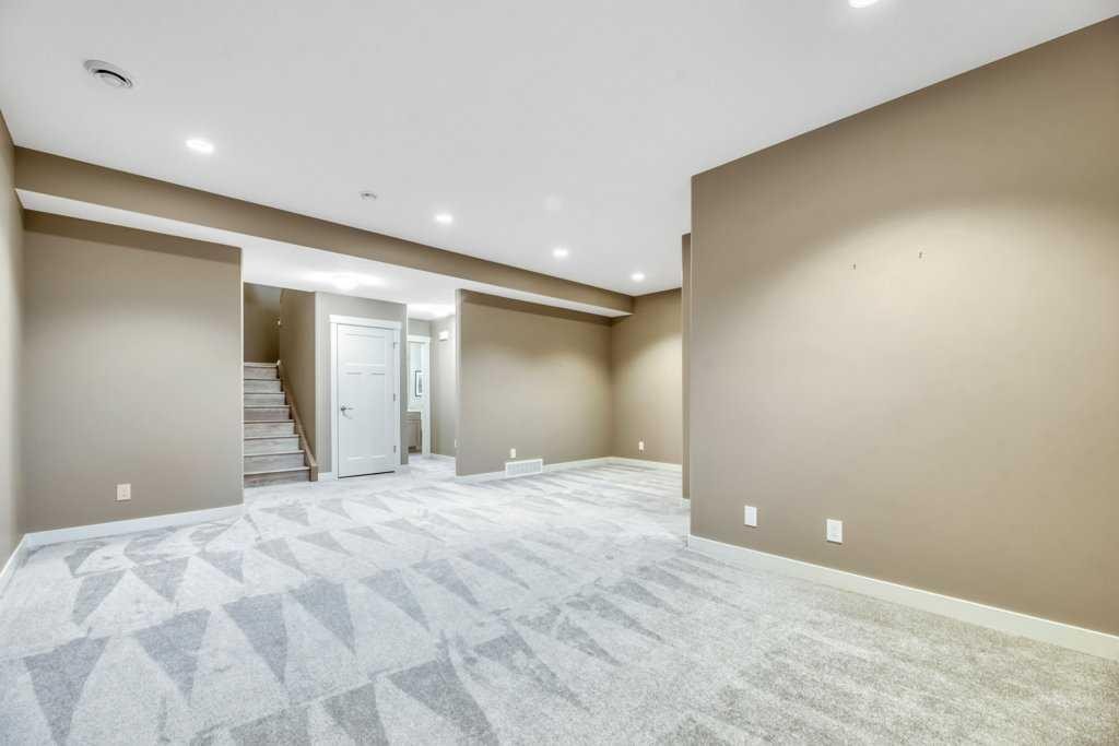 261 Wildrose Drive, Strathmore, AB - Indoor Photo Showing Other Room