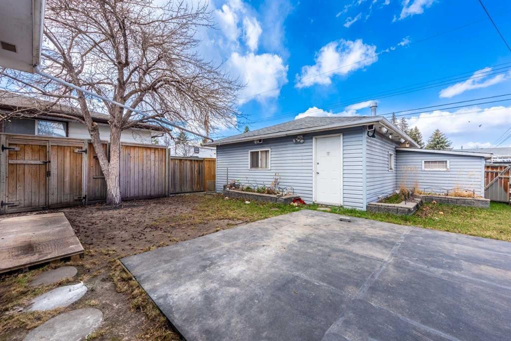 46 Marbrooke Circle Ne, Calgary, AB - Outdoor