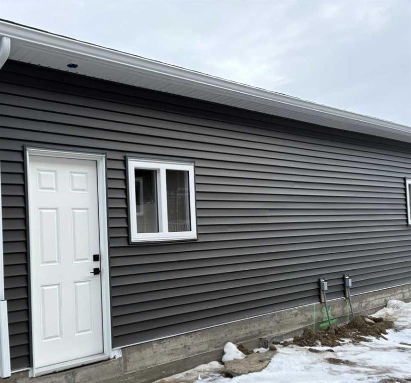 303 Wolf River Drive Se, Calgary, AB - Outdoor