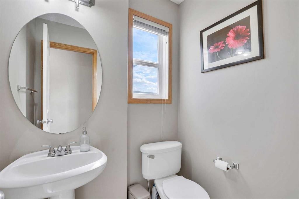 75 Taralea Crescent Ne, Calgary, AB - Indoor Photo Showing Bathroom