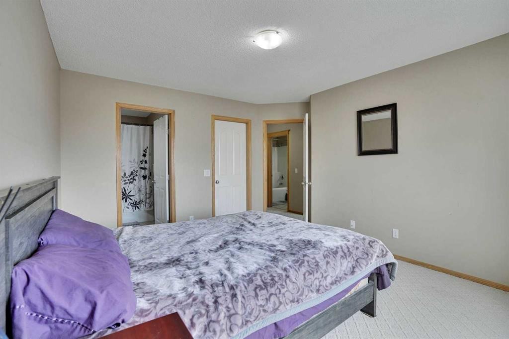 75 Taralea Crescent Ne, Calgary, AB - Indoor Photo Showing Bedroom