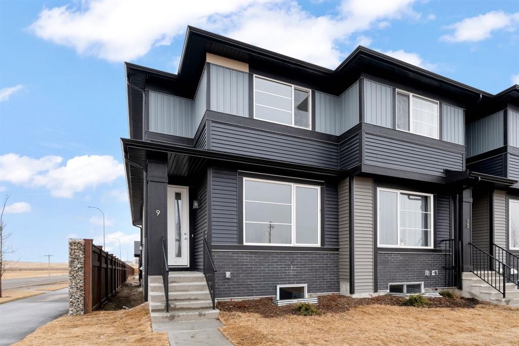 9 Sora Gate Se, Calgary, AB - Outdoor