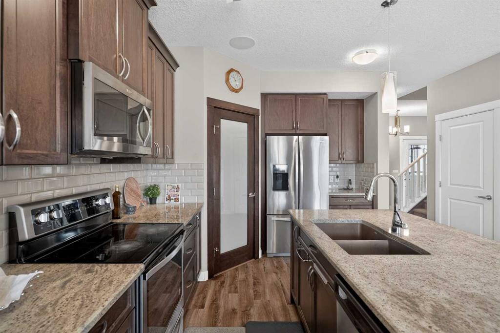 76 Nolancrest Circle Nw, Calgary, AB