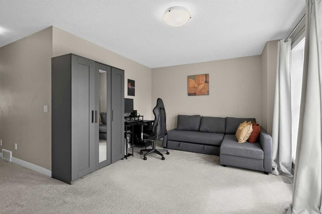 76 Nolancrest Circle Nw, Calgary, AB