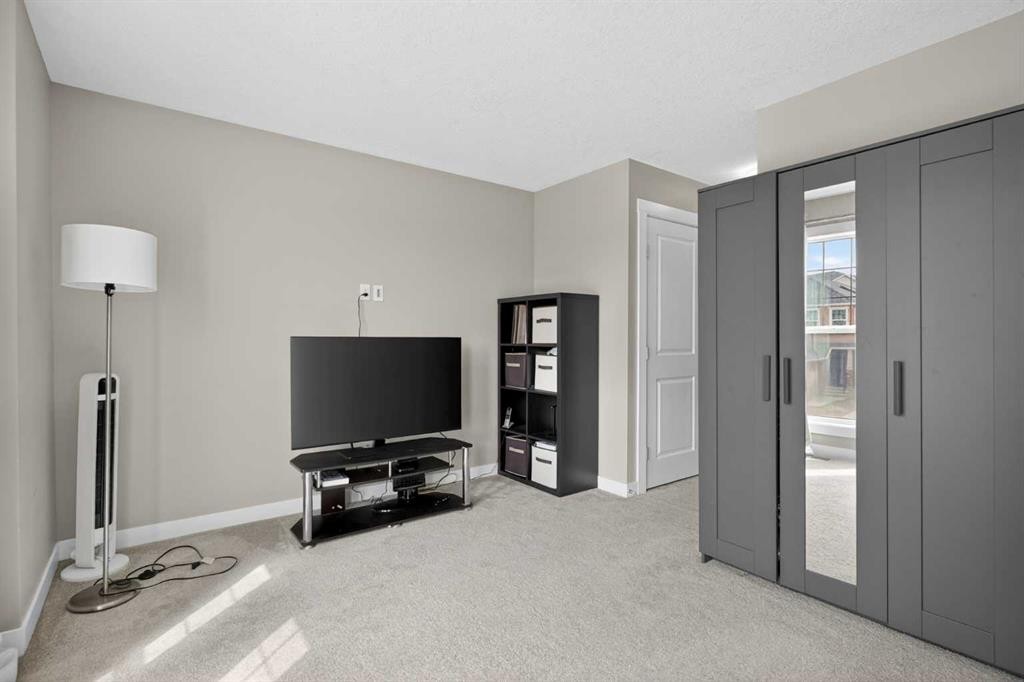 76 Nolancrest Circle Nw, Calgary, AB