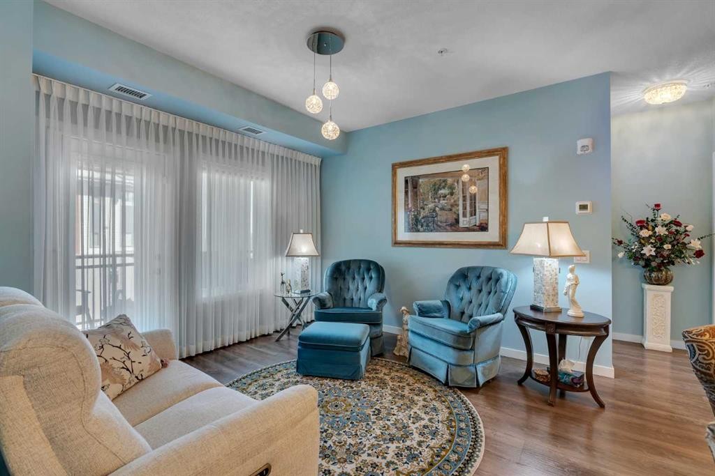 212-12 Mahogany Path Se, Calgary, AB - Indoor Photo Showing Living Room