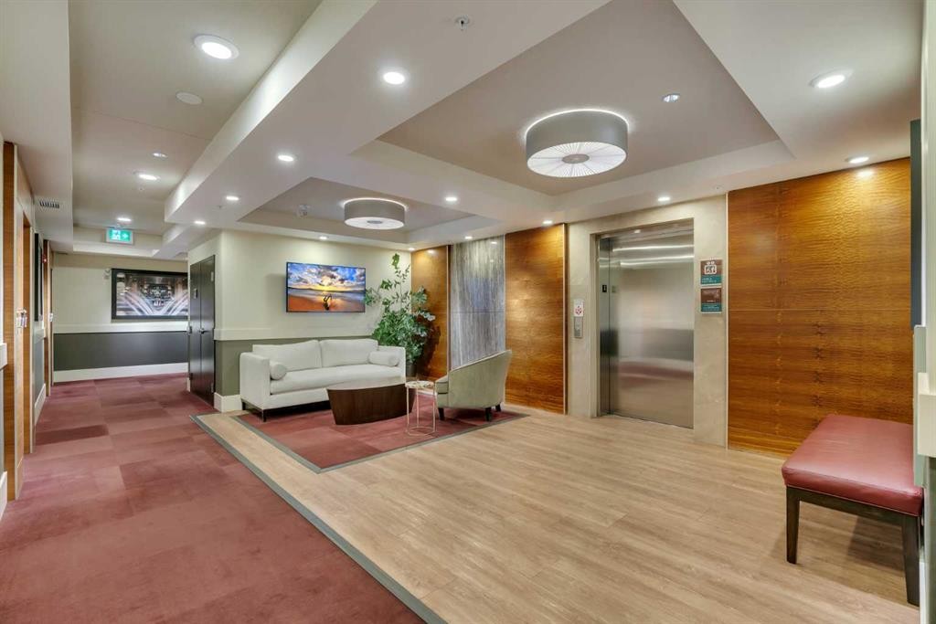 212-12 Mahogany Path Se, Calgary, AB - Indoor Photo Showing Other Room