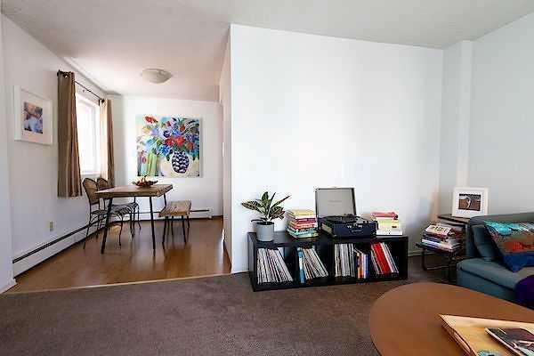 655 4 Av Ne, Calgary, AB - Indoor