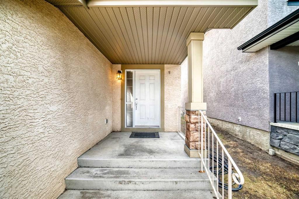 264 Everwillow Green Sw, Calgary, AB - Outdoor With Exterior