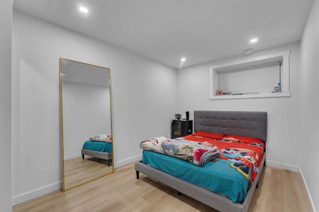 112 Cityside Terrace Ne, Calgary, AB - Indoor Photo Showing Bedroom