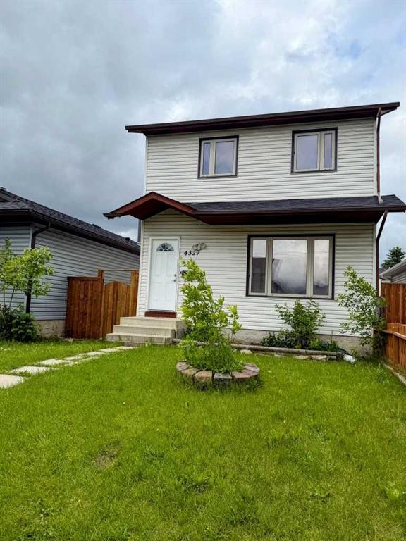 4327 38 Street Ne, Calgary, AB