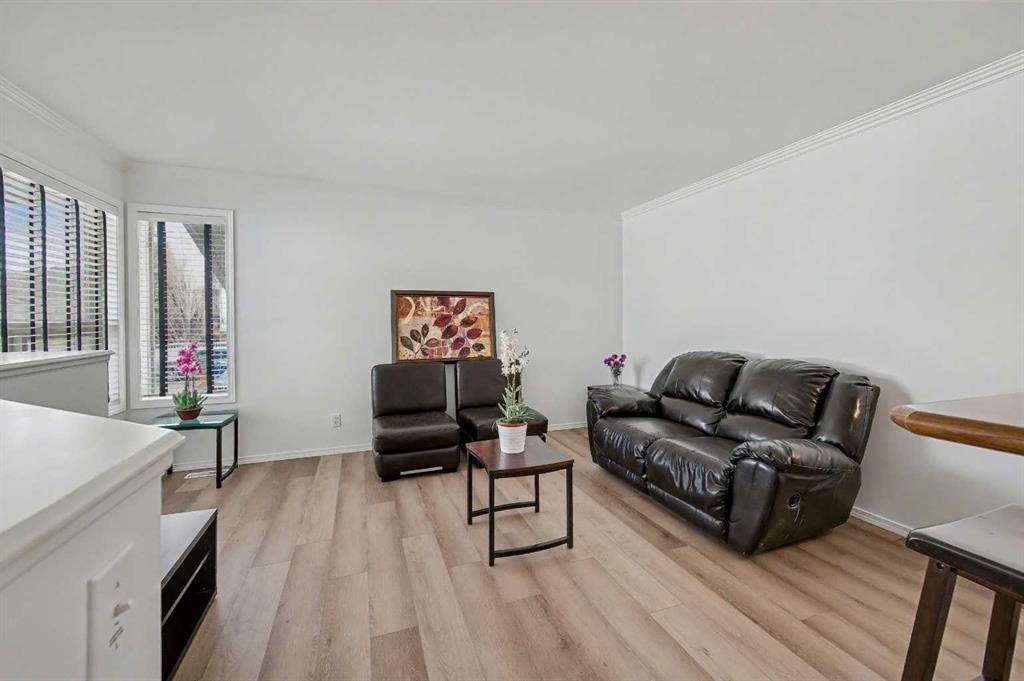 1409 Strathcona Way, Strathmore, AB - Indoor Photo Showing Other Room