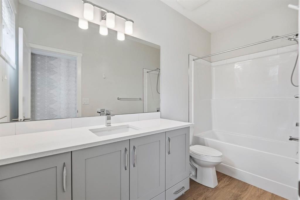 84 Shawnee Common Sw, Calgary, AB - Indoor Photo Showing Bathroom