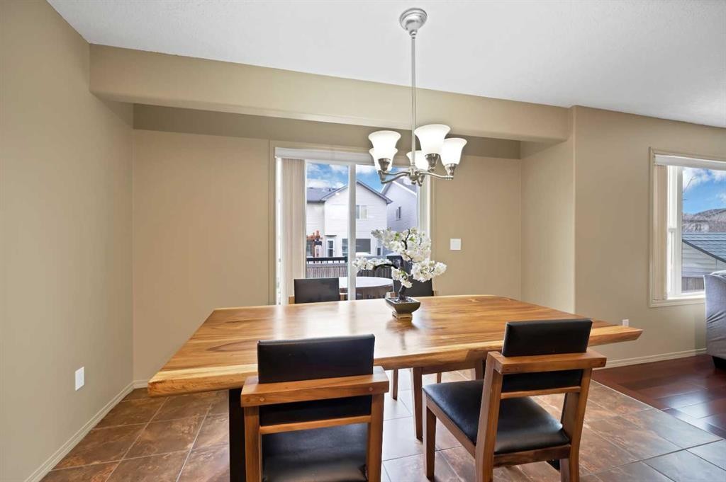 10 Bridlerange Circle Sw, Calgary, AB - Indoor Photo Showing Dining Room