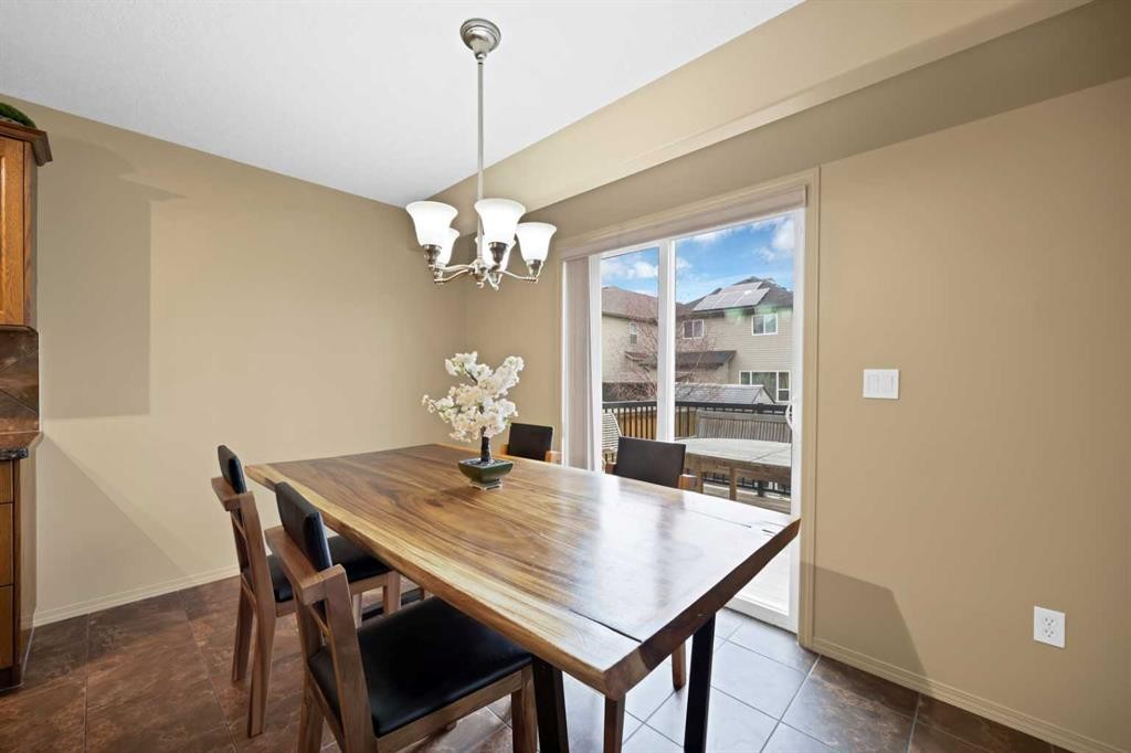 10 Bridlerange Circle Sw, Calgary, AB - Indoor Photo Showing Dining Room