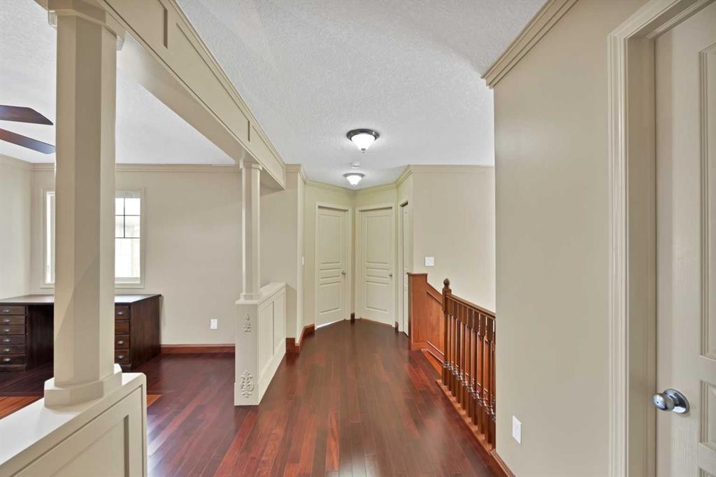 10 Bridlerange Circle Sw, Calgary, AB - Indoor Photo Showing Other Room