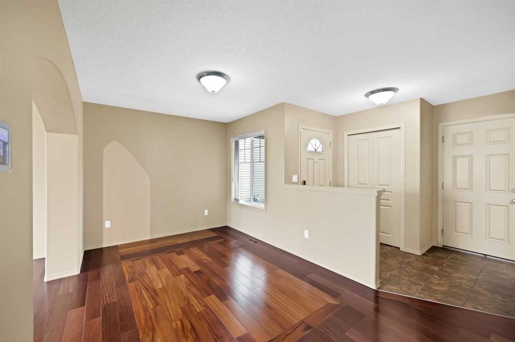 10 Bridlerange Circle Sw, Calgary, AB - Indoor Photo Showing Other Room