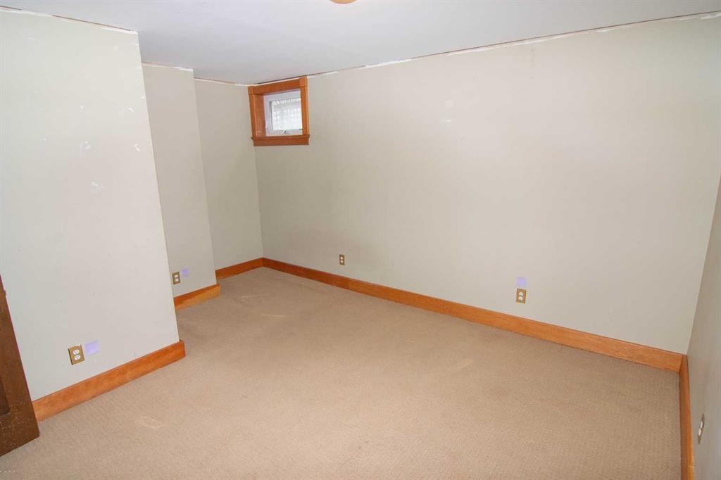 110 Scarboro Avenue Sw, Calgary, AB - Indoor Photo Showing Other Room