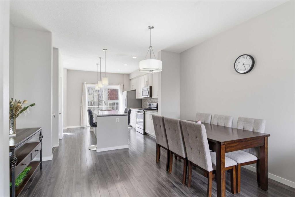 150 Copperpond Villas Se, Calgary, AB - Indoor