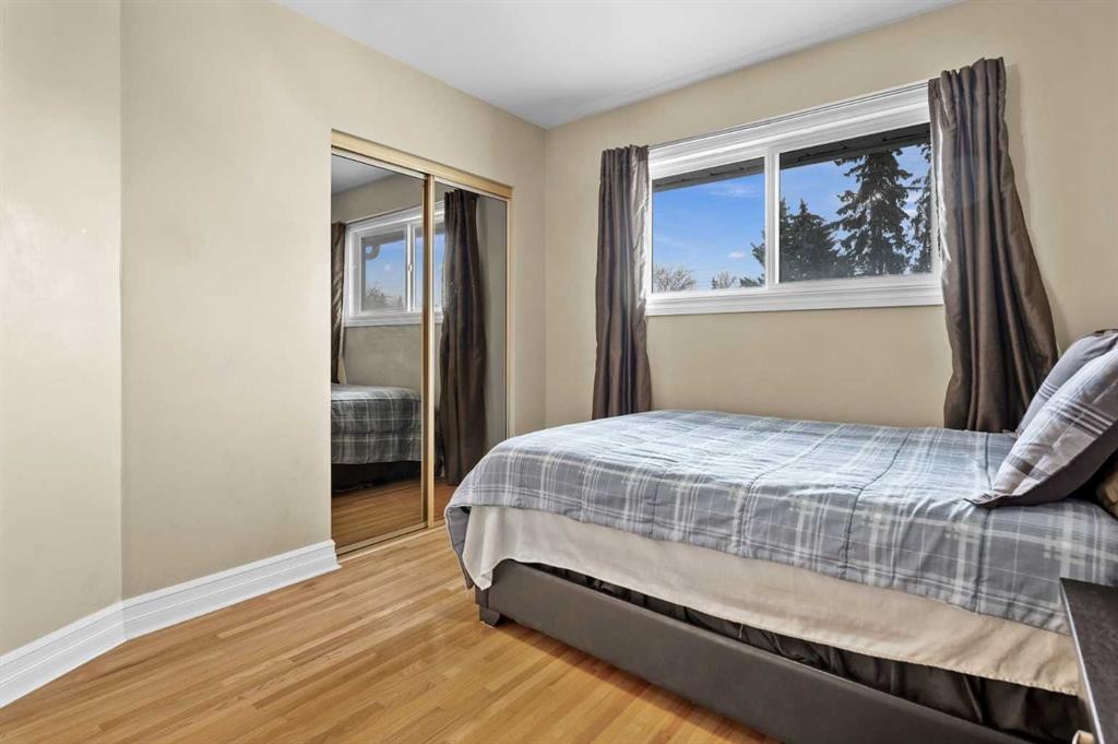 3816 Brighton Drive Nw, Calgary, AB
