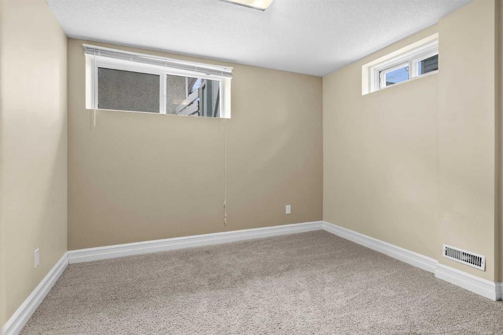 3816 Brighton Drive Nw, Calgary, AB