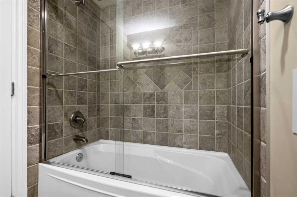 3816 Brighton Drive Nw, Calgary, AB