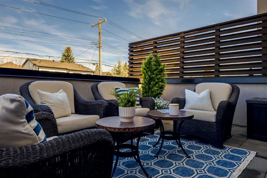 2138 28 Avenue Sw, Calgary, AB - Outdoor With Deck Patio Veranda
