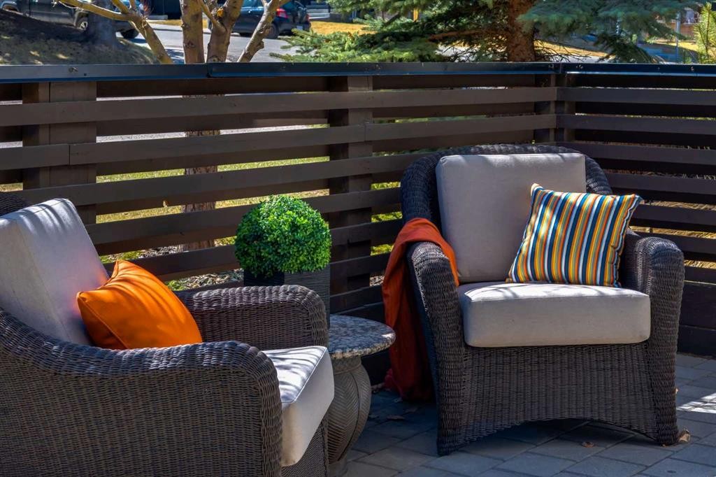 2138 28 Avenue Sw, Calgary, AB - Outdoor With Deck Patio Veranda