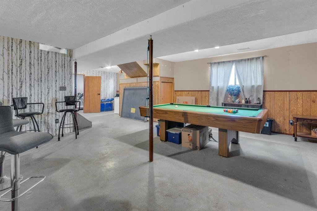 23 Beaver Place, Beiseker, AB - Indoor Photo Showing Other Room