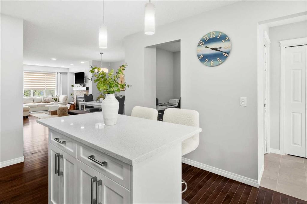 48 Walgrove Green Se, Calgary, AB - Indoor