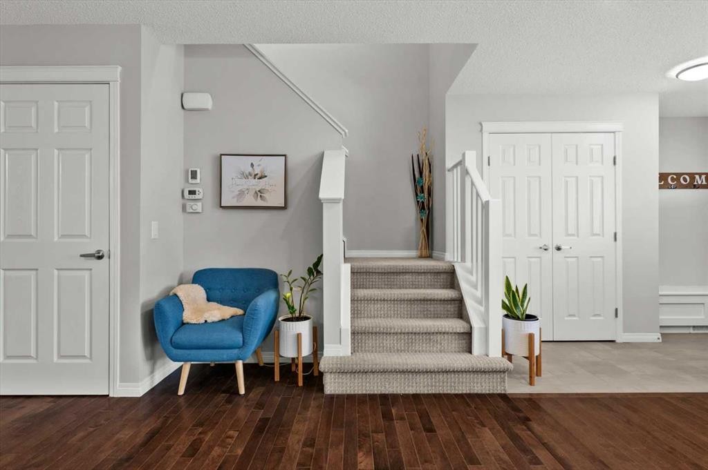 48 Walgrove Green Se, Calgary, AB - Indoor Photo Showing Other Room