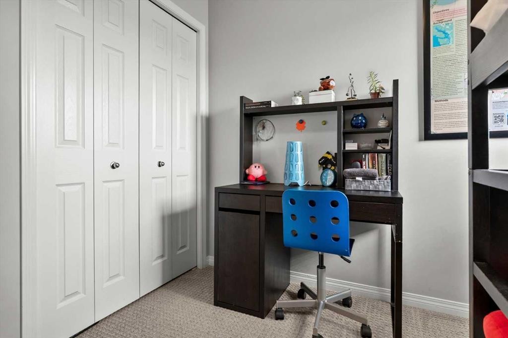 48 Walgrove Green Se, Calgary, AB - Indoor Photo Showing Other Room